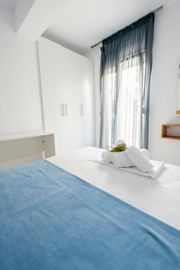 Design Suites Efharis Néa Péramos 外观 照片
